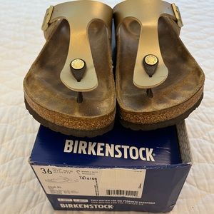 Birkenstock Gizeh Soft bed sandal brushed gold size 36